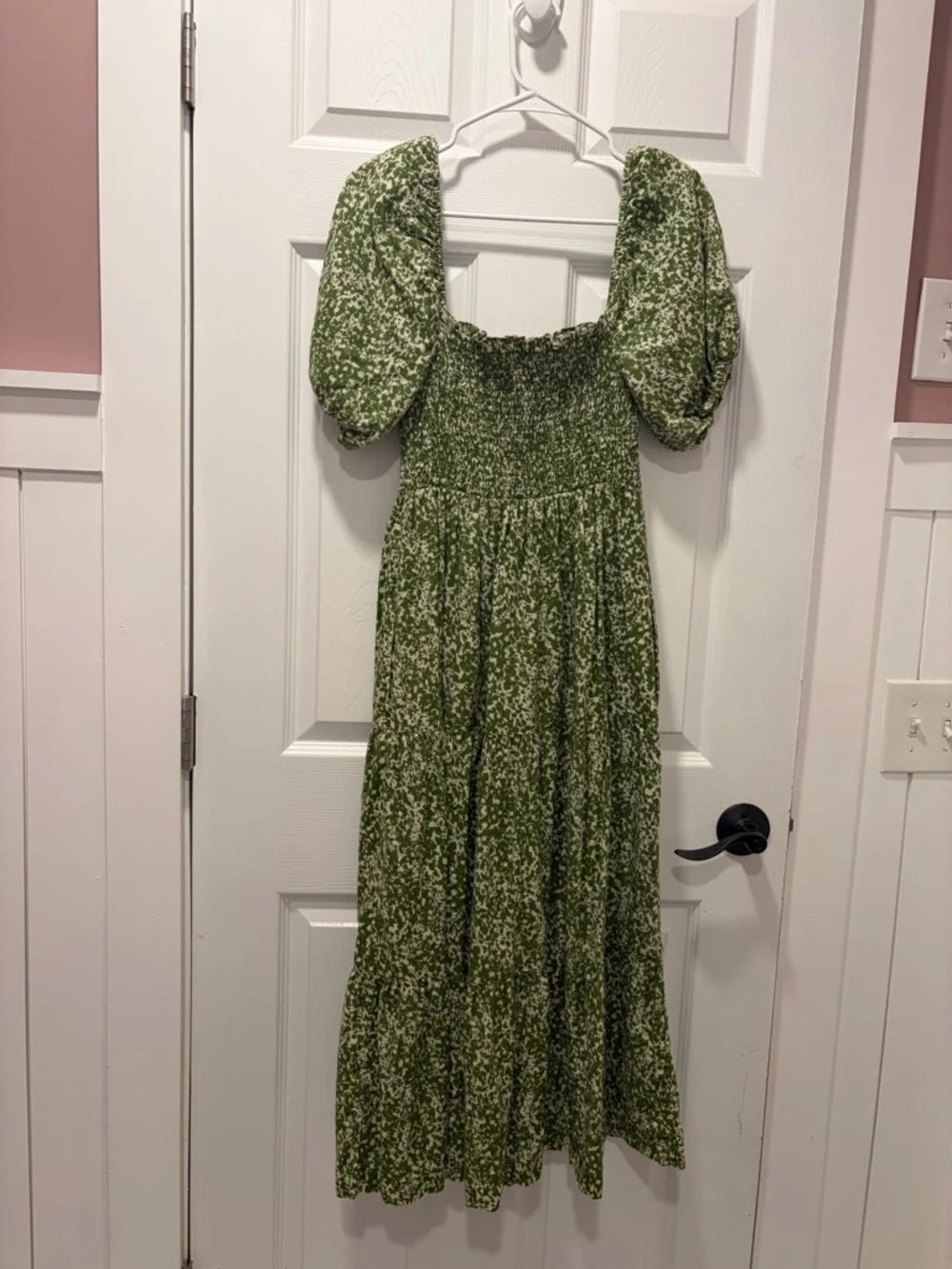 Abercrombie & Fitch Green & Ivory Puff-Sleeve Smocked Maxi Dress - Picture 5 of 8